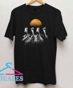 Astronauts in Walking in Space Occupy Mars T Shirt